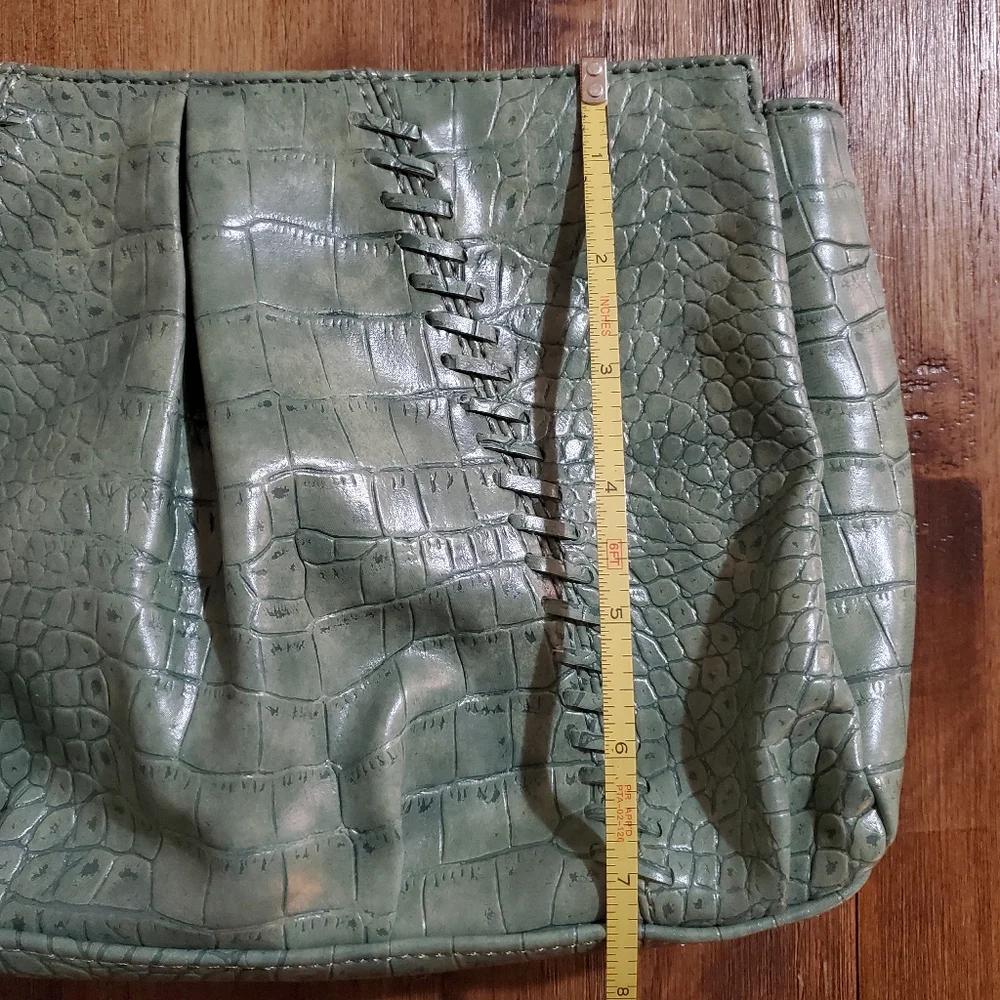 NWT Women's Apt 9 Sage Green Faux Croc Embossed Clutch / Purse - Western / Boho